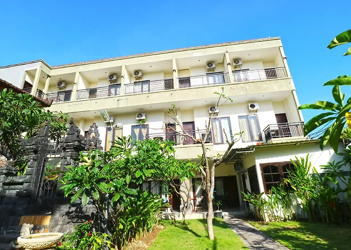 Ayu Hotel 2*