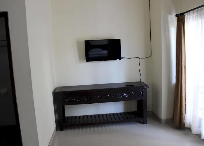 Ayu Hotel 2*