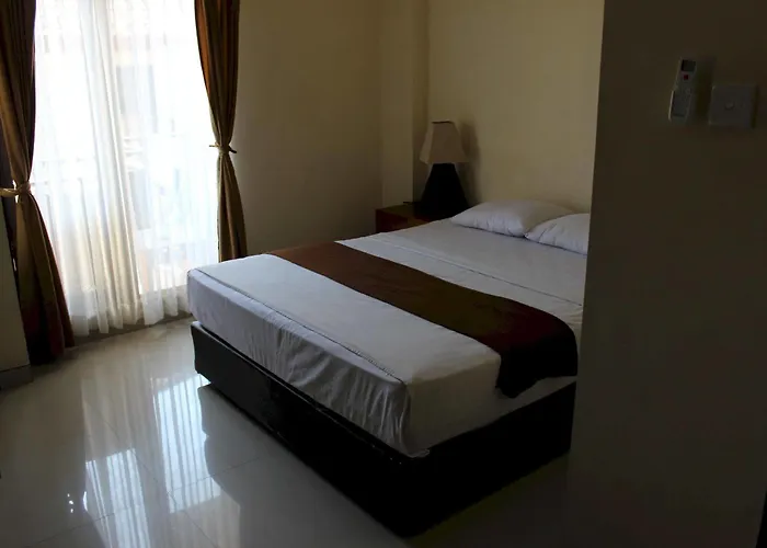 Hotel Ayu 2*