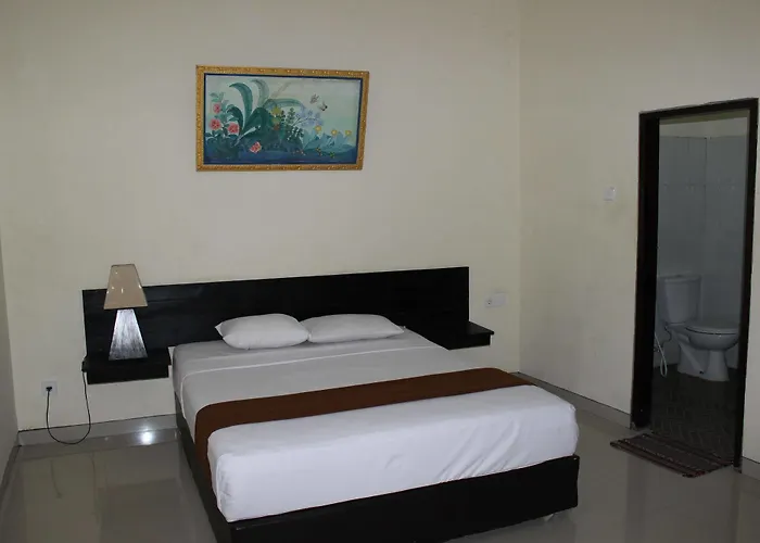 Ayu Hotel 2*
