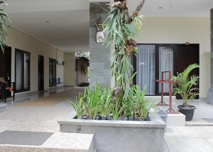 Hotel Ayu